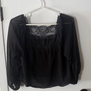 Chic Black Lace Women's Crop Top